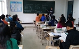 讓青年教師在聽課中收獲、在評課中成長